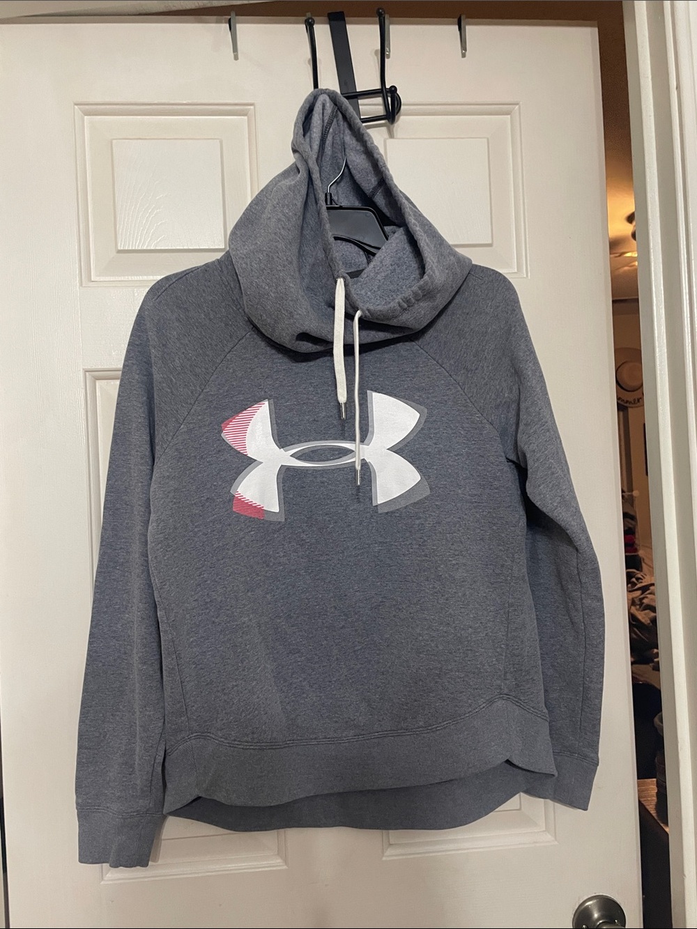 Under Armour Women’s Gray Pullover Hoodie with White Logo and Pink Accent